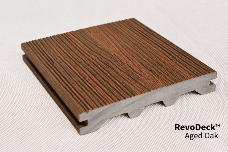 RevoDeck Solid Composite — Aged Oak